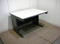 【オカムラ】OAテーブル（中棚付き）　W1000×D800×H650
